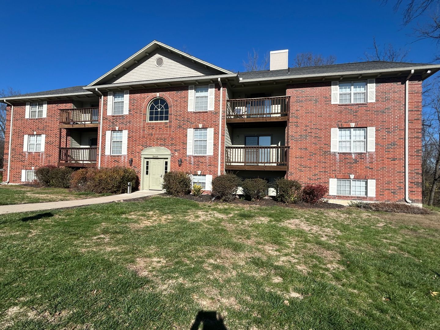 Blue Springs Apartment: 3403 NW Duncan Rd