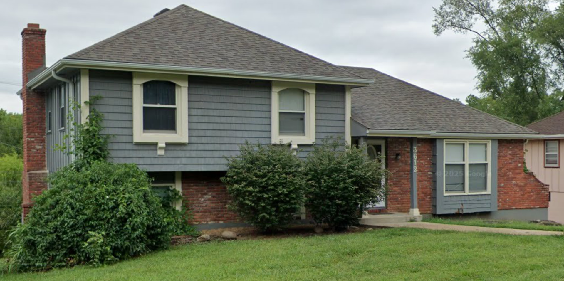 Kansas City House: 3612 E 104th St
