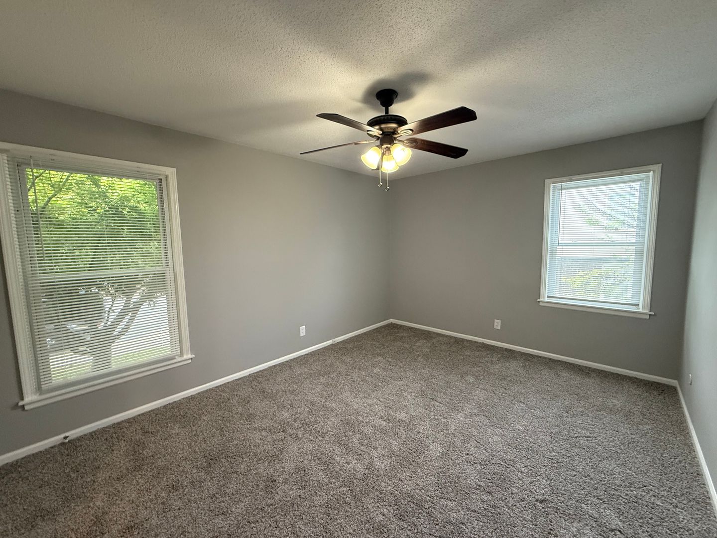 Overland Park Apartment: 8441 Robinson Street