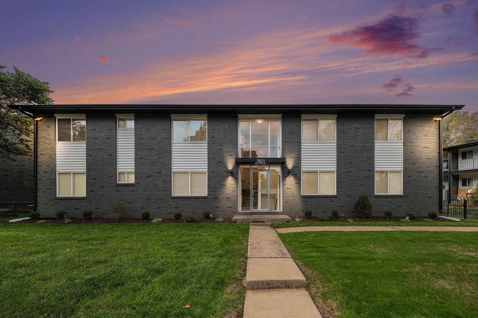 Overland Park Apartment: 7801 W 83rd St
