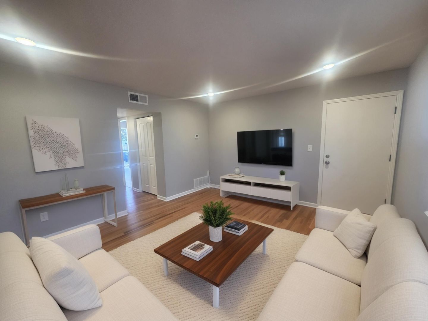 Kansas City Apartment: 6401 Brookside Rd