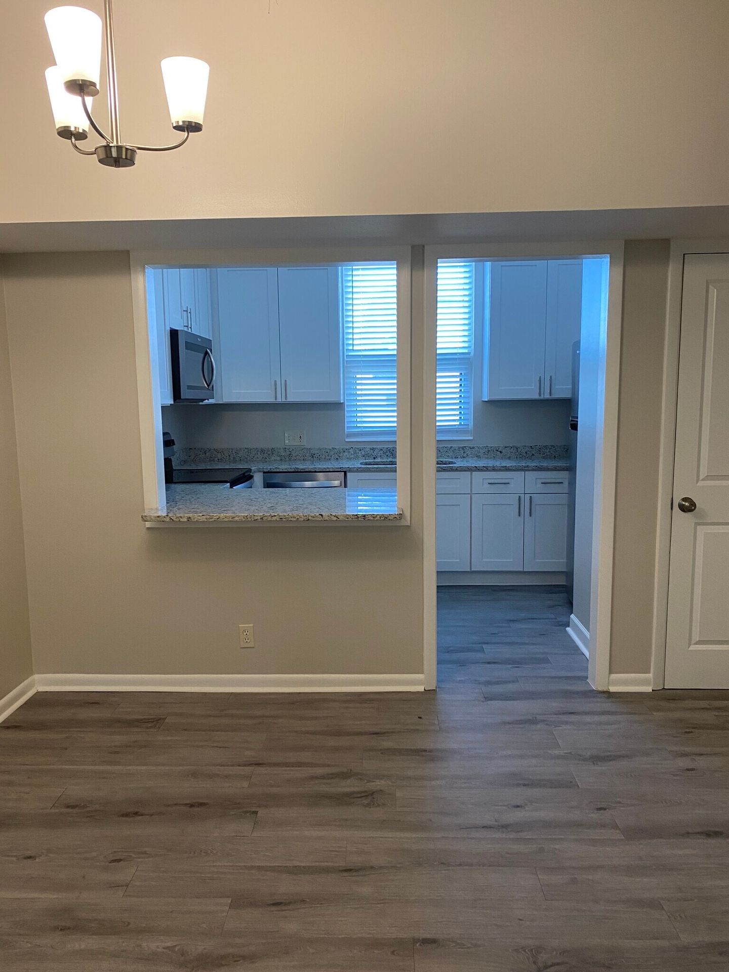 University Square Apartments 6 of 12