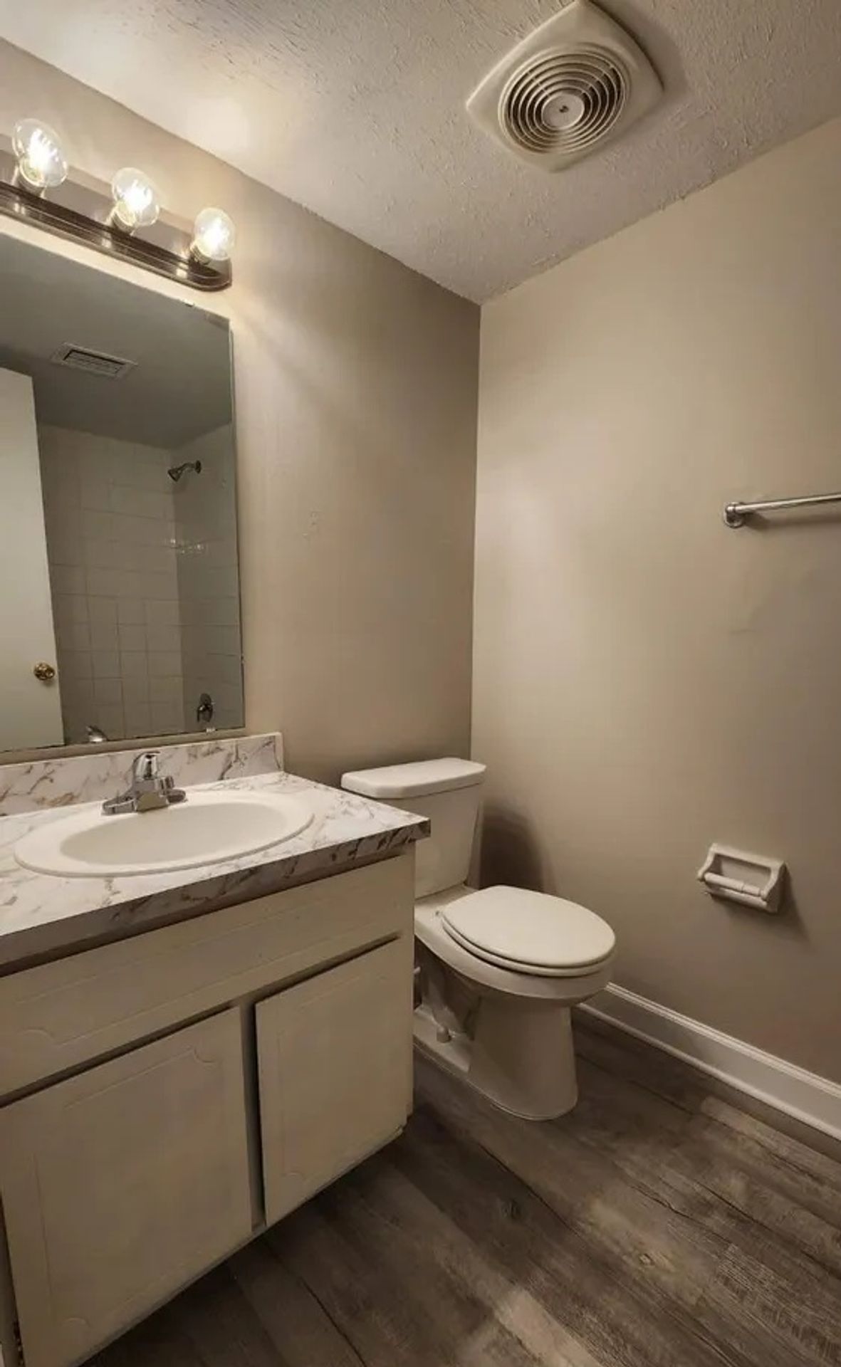 University Square Apartments 12 of 12