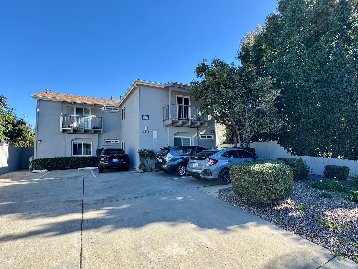 San Diego Apartment: 3675 Arizona St.