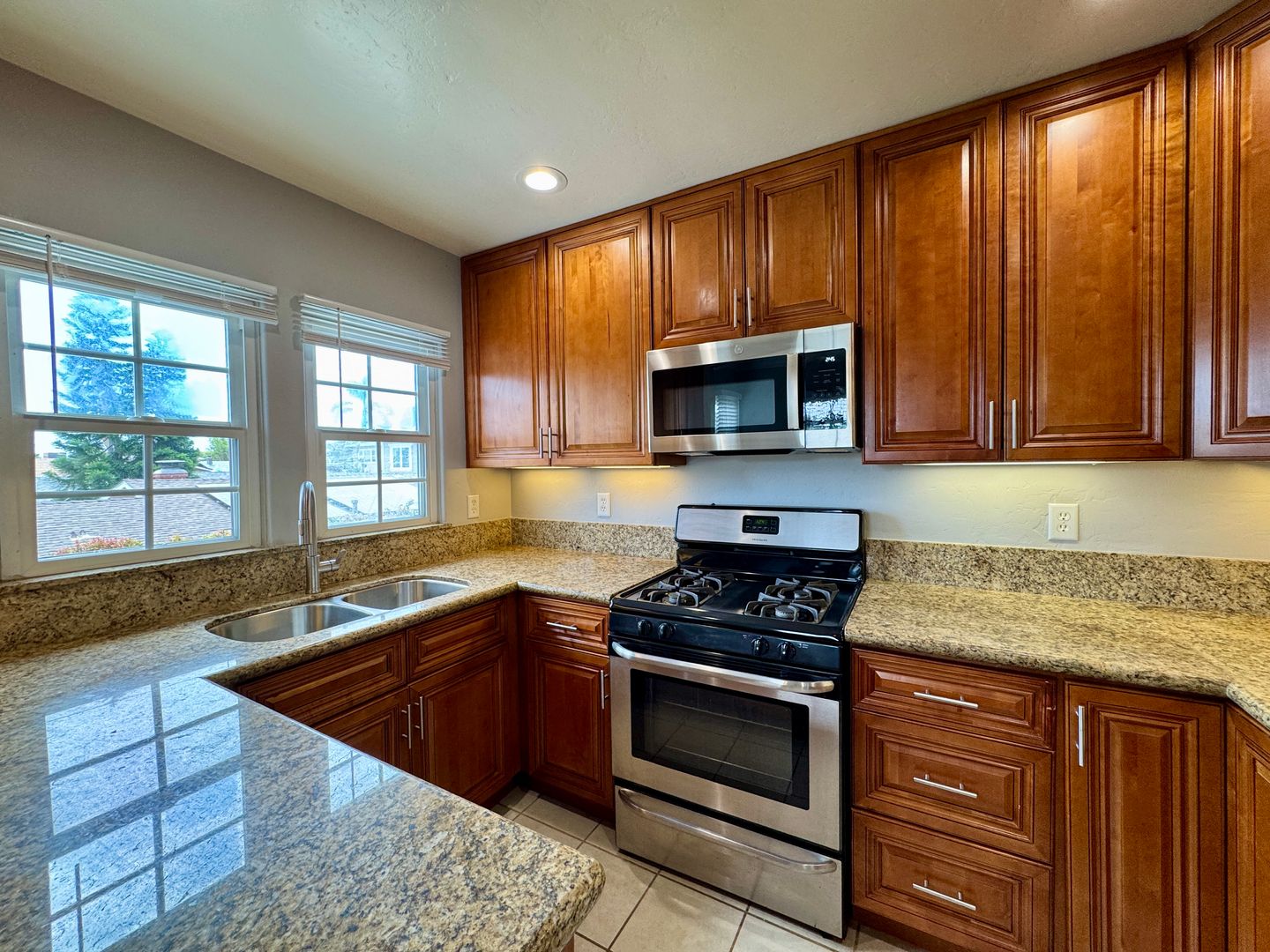 San Diego Apartment: 2444 30th St and 2975 Laurel St