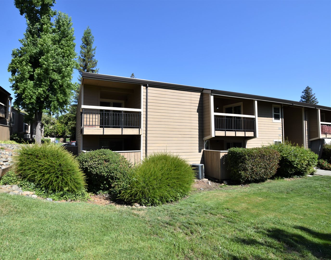 Fair Oaks House: 9160 Madison Ave. #72