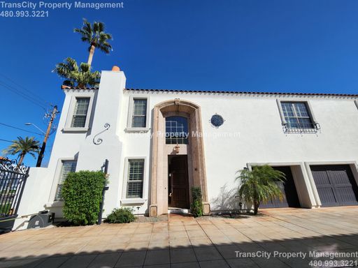 3 Bed 3.5 bath Luxury townhome - Central & Missouri in Phoenix – photo 1