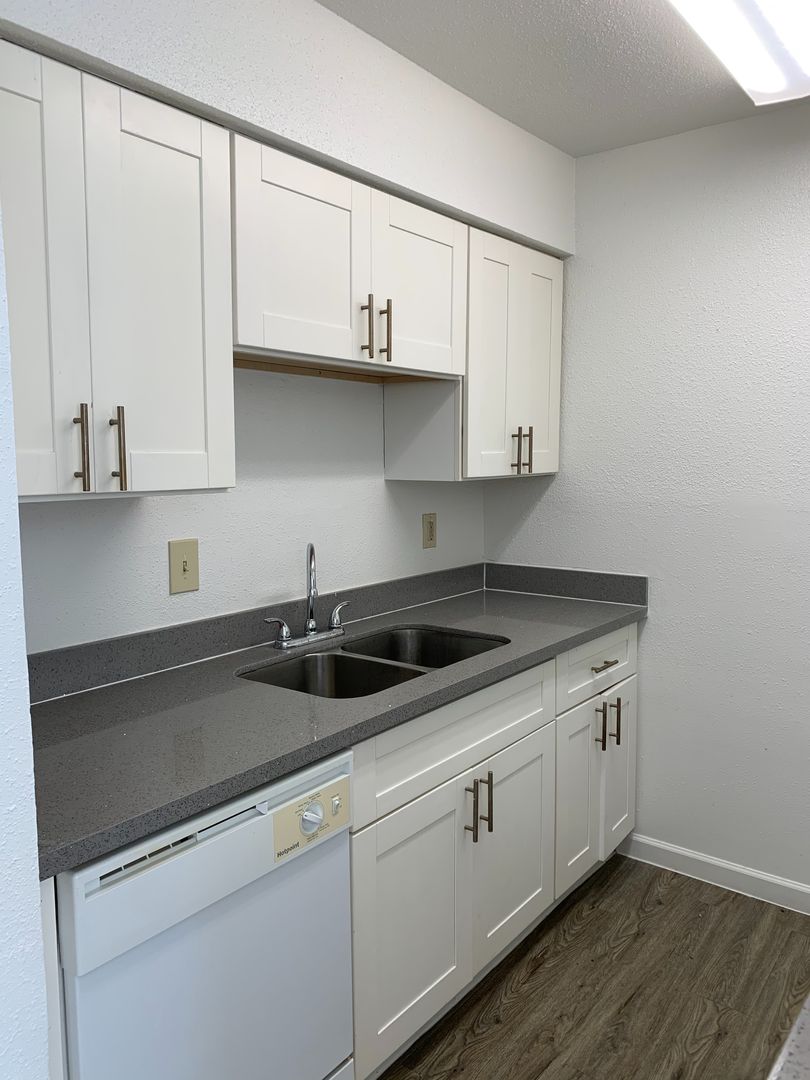 Houston Apartment: 16700 Kuykendahl Rd.
