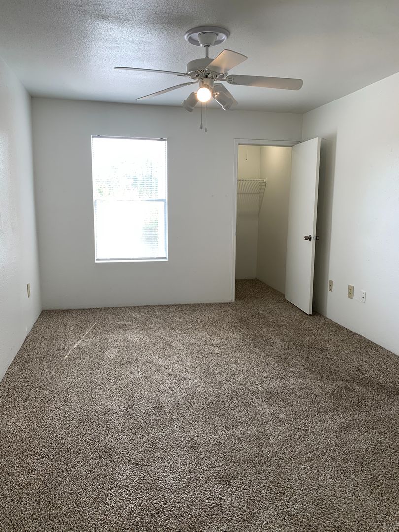 Houston Apartment: 16700 Kuykendahl Rd.