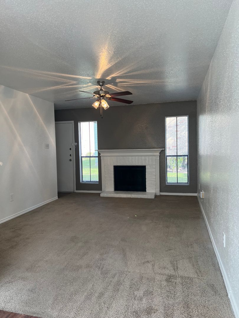 Spring Apartment: 19700 Hickory Twig Way