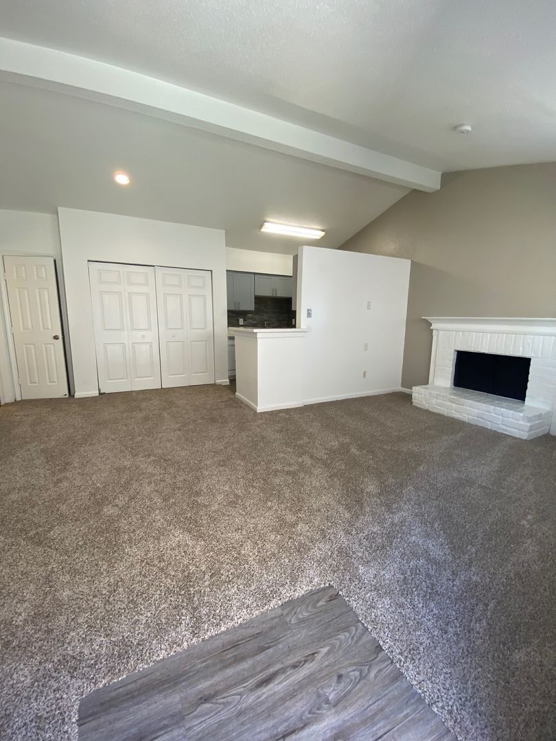 Houston Apartment: 16700 Kuykendahl Rd.