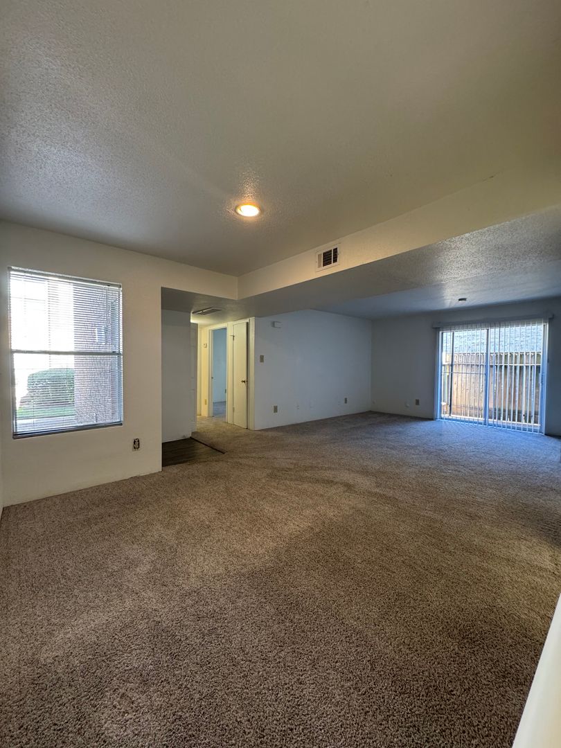 Houston Apartment: 16700 Kuykendahl Rd.