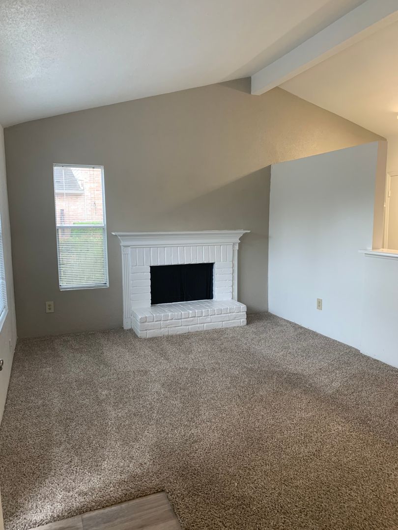 Houston Apartment: 16700 Kuykendahl Rd.