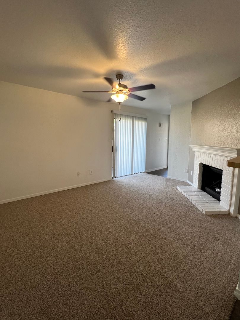 Spring Apartment: 19700 Hickory Twig Way