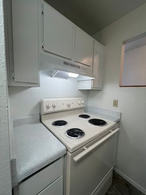 2 Bedroom Apartment – 4607 Cypresswood Drive Apt# 804, Spring, TX 77379