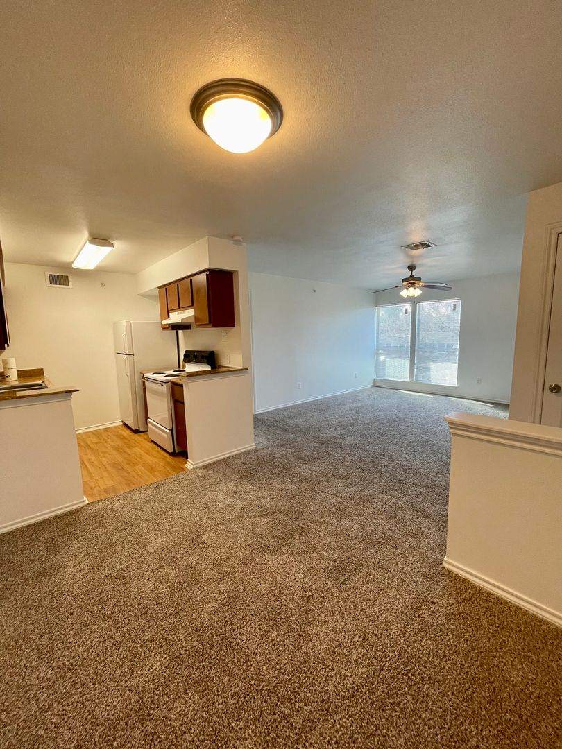 Houston Apartment: 11900 Barwood Bend Drive