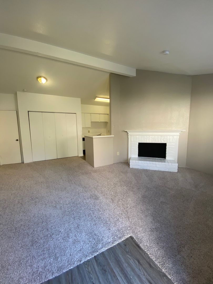 Houston Apartment: 16700 Kuykendahl Rd.