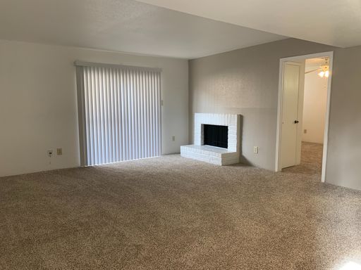 Two bedroom, two bath roommate style apartment – photo 1
