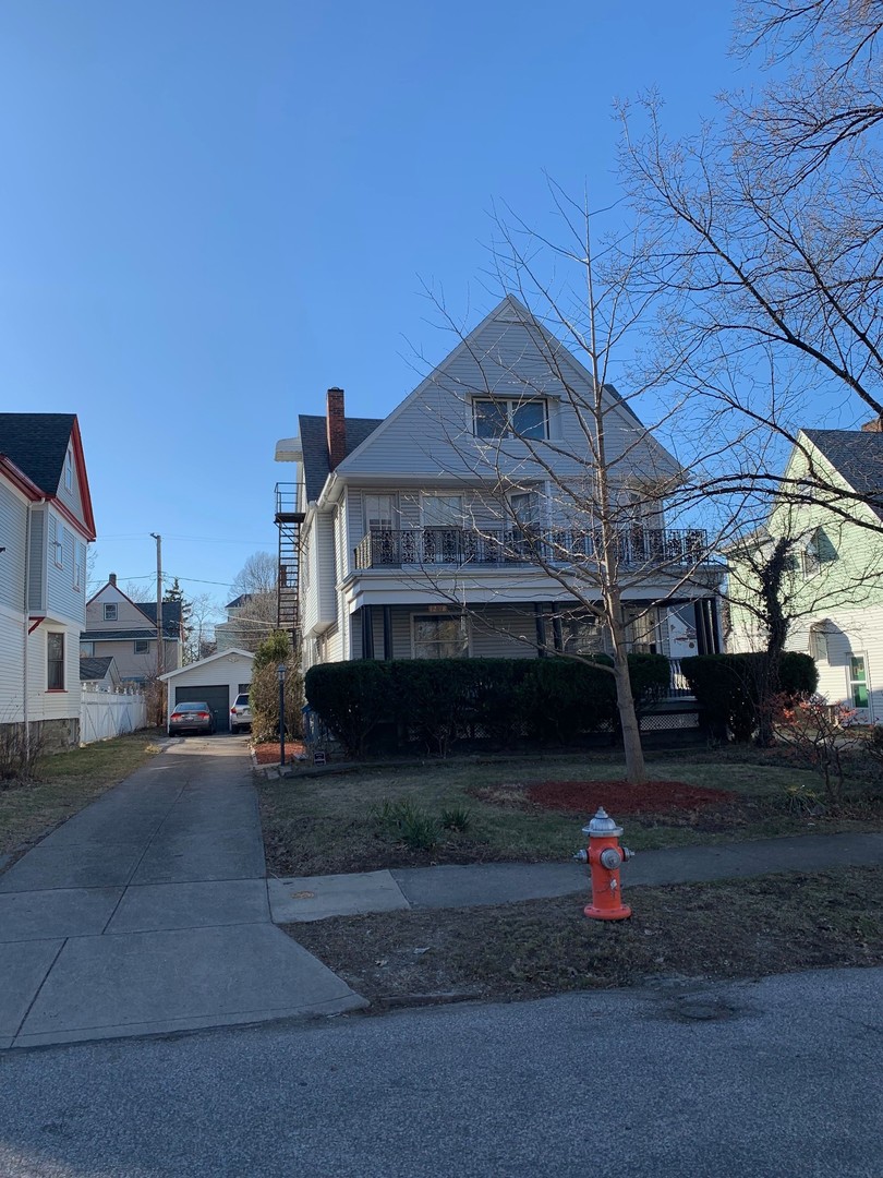 Cleveland Apartment: 1298 W.111th