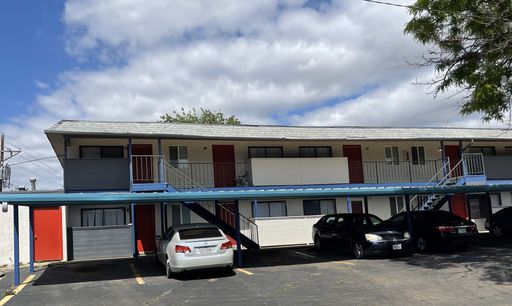 Greenbriar Terrace Linda apts - Great Southwest Location - Hardwood Floor - Balcony - Carport - dishwasher – photo 1