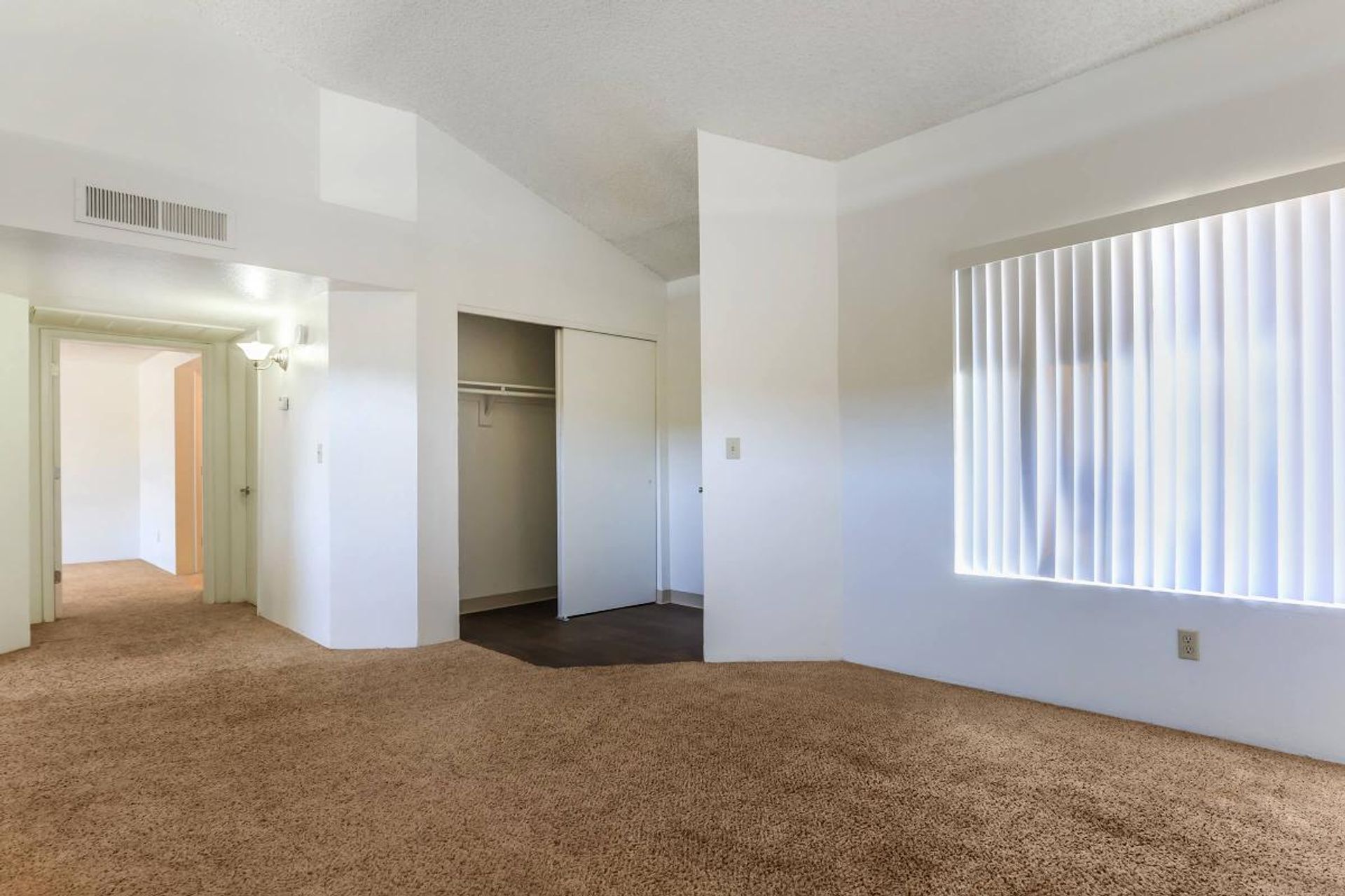 Tucson Apartment: 2400 E. River Road
