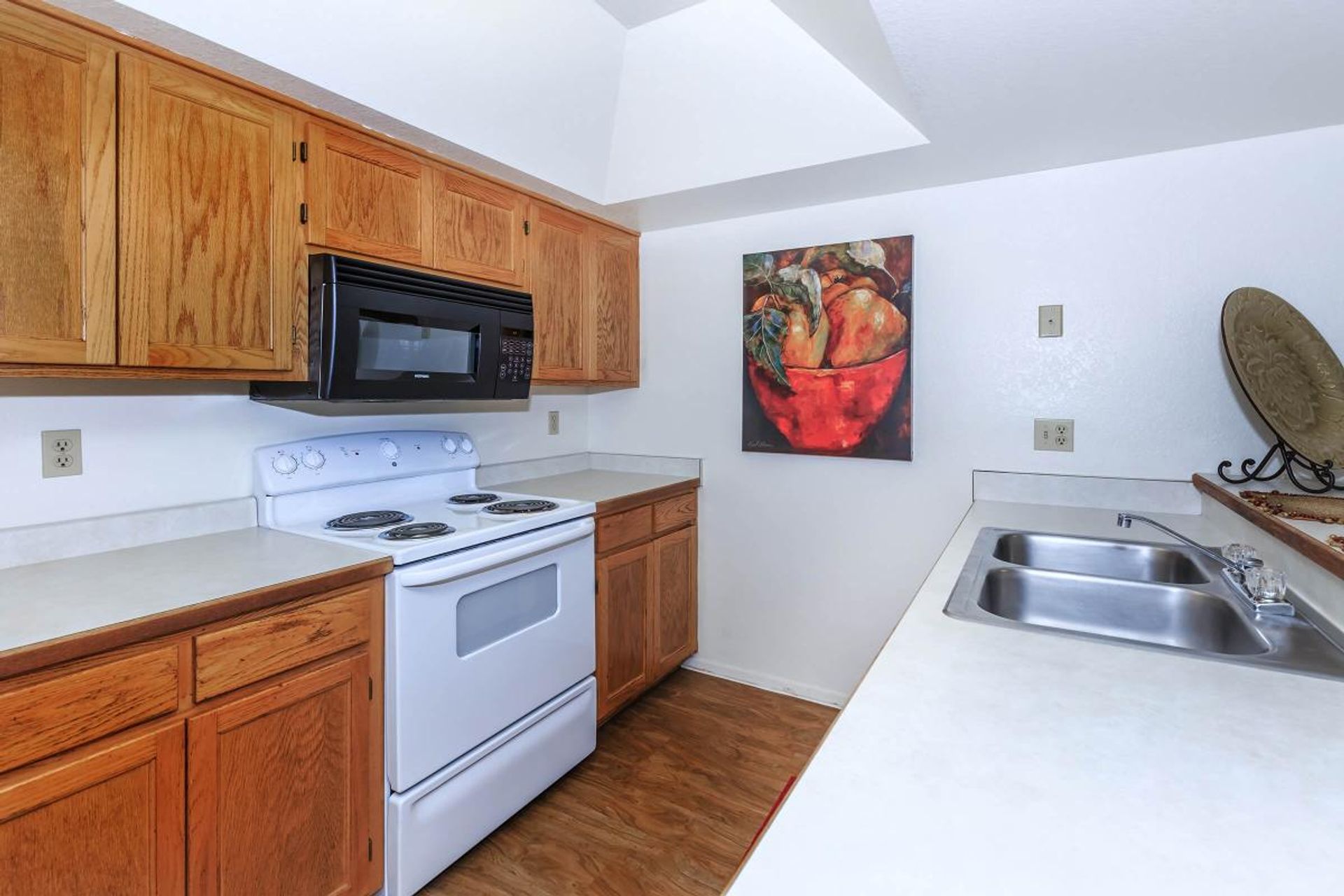 Tucson Apartment: 2400 E. River Road