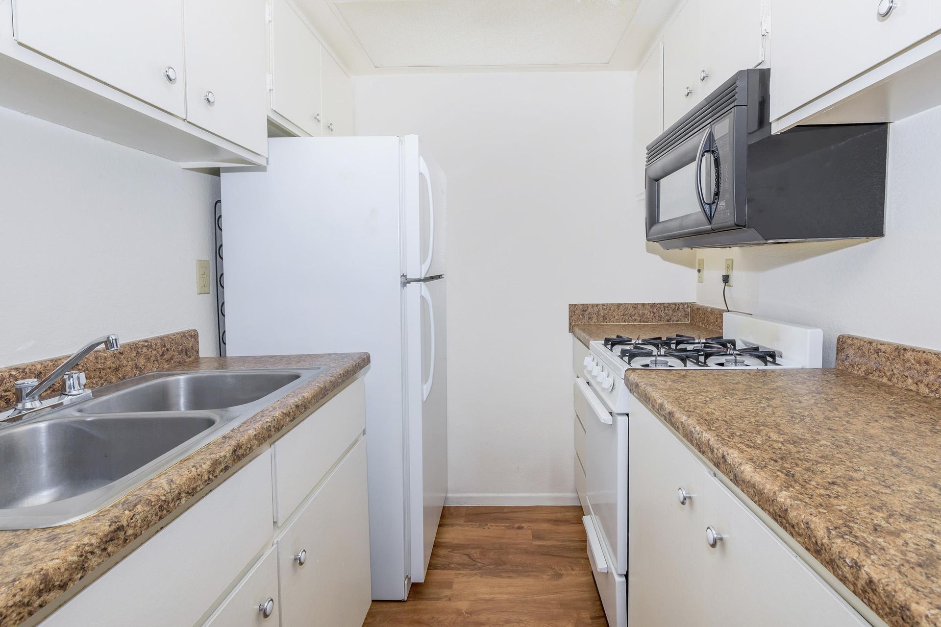 Tucson Apartment: 2440 East Glenn