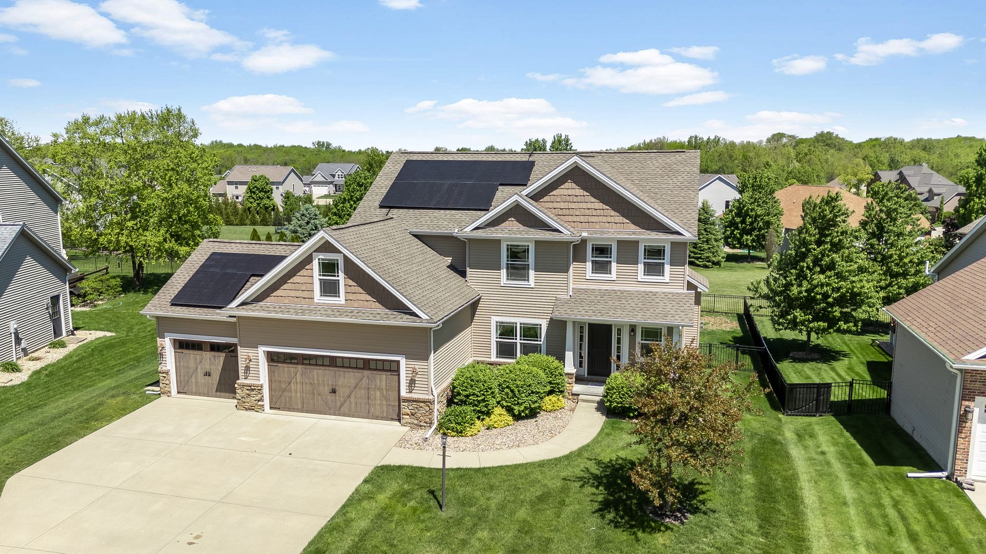 Mahomet House: 1208 White Oak Rd.