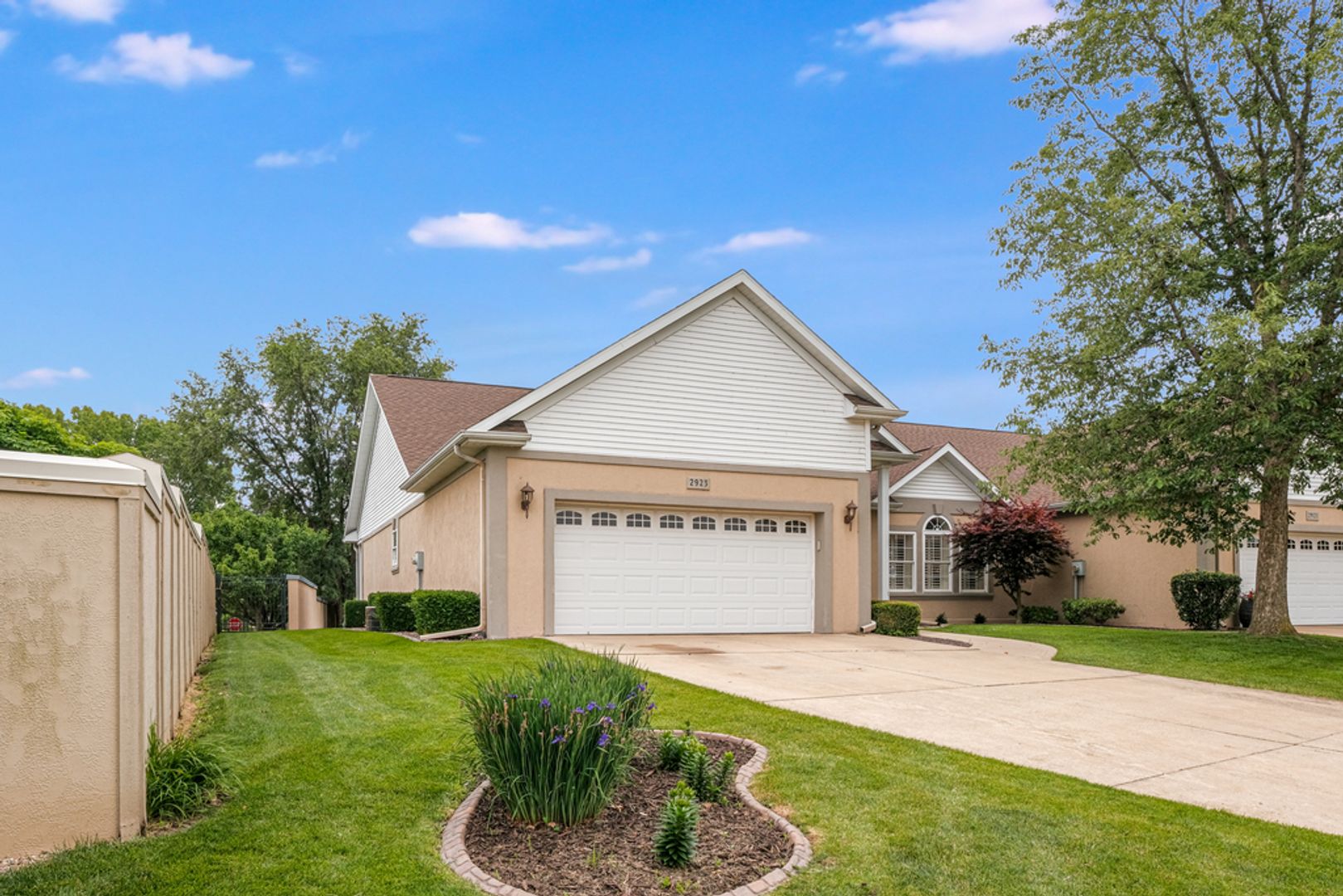 Urbana Condo: 2923 Rutherford Dr.