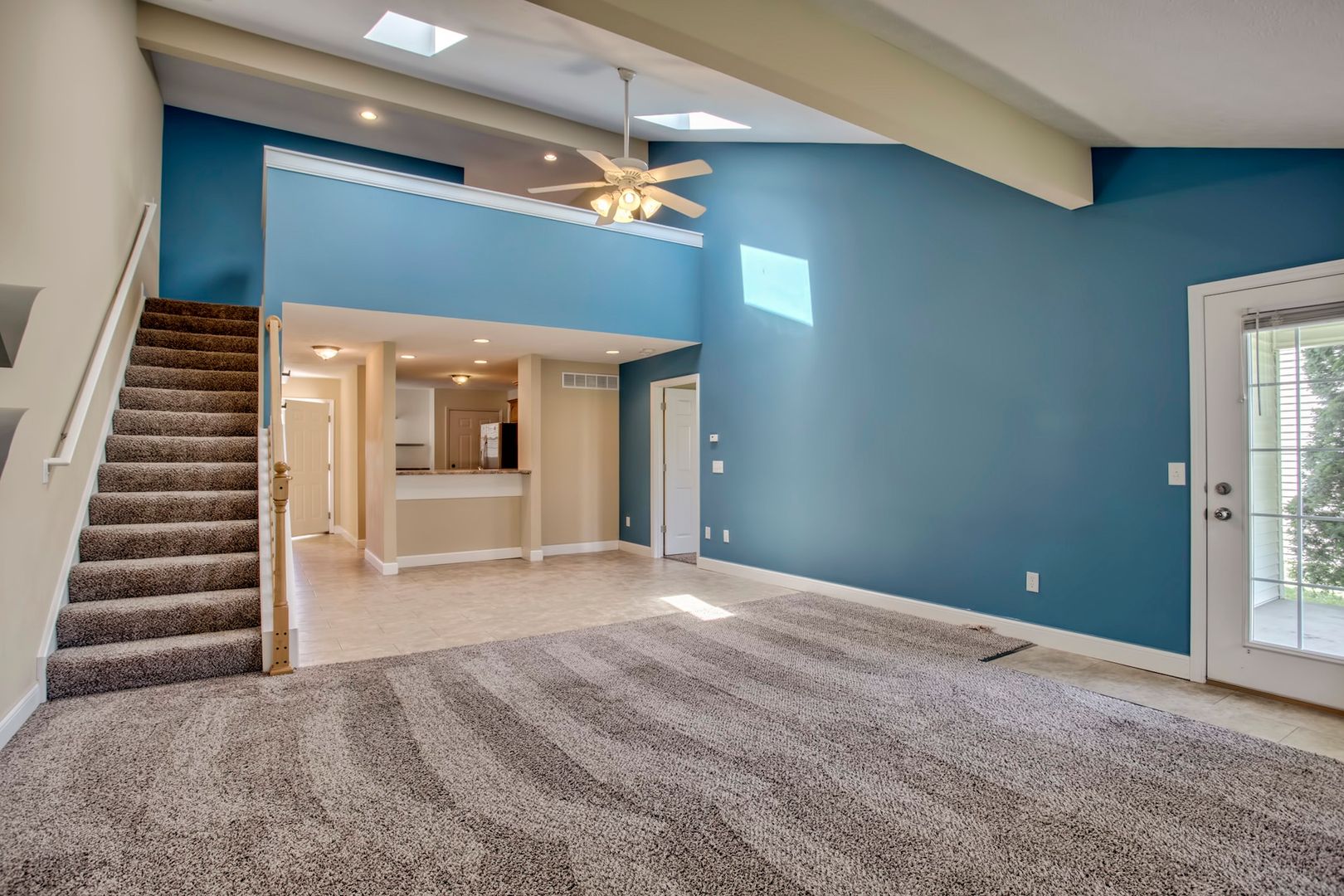 Savoy Townhome: 606 Sunflower St.