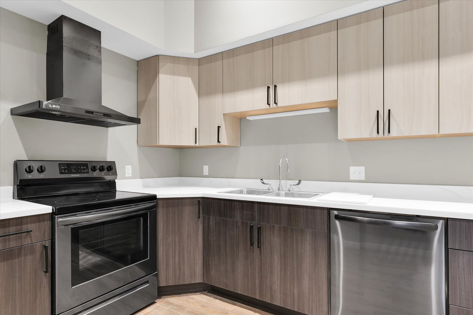 Downtown Living! Utilities included- 1 Bed, 1 Bath Residence 5 of 12
