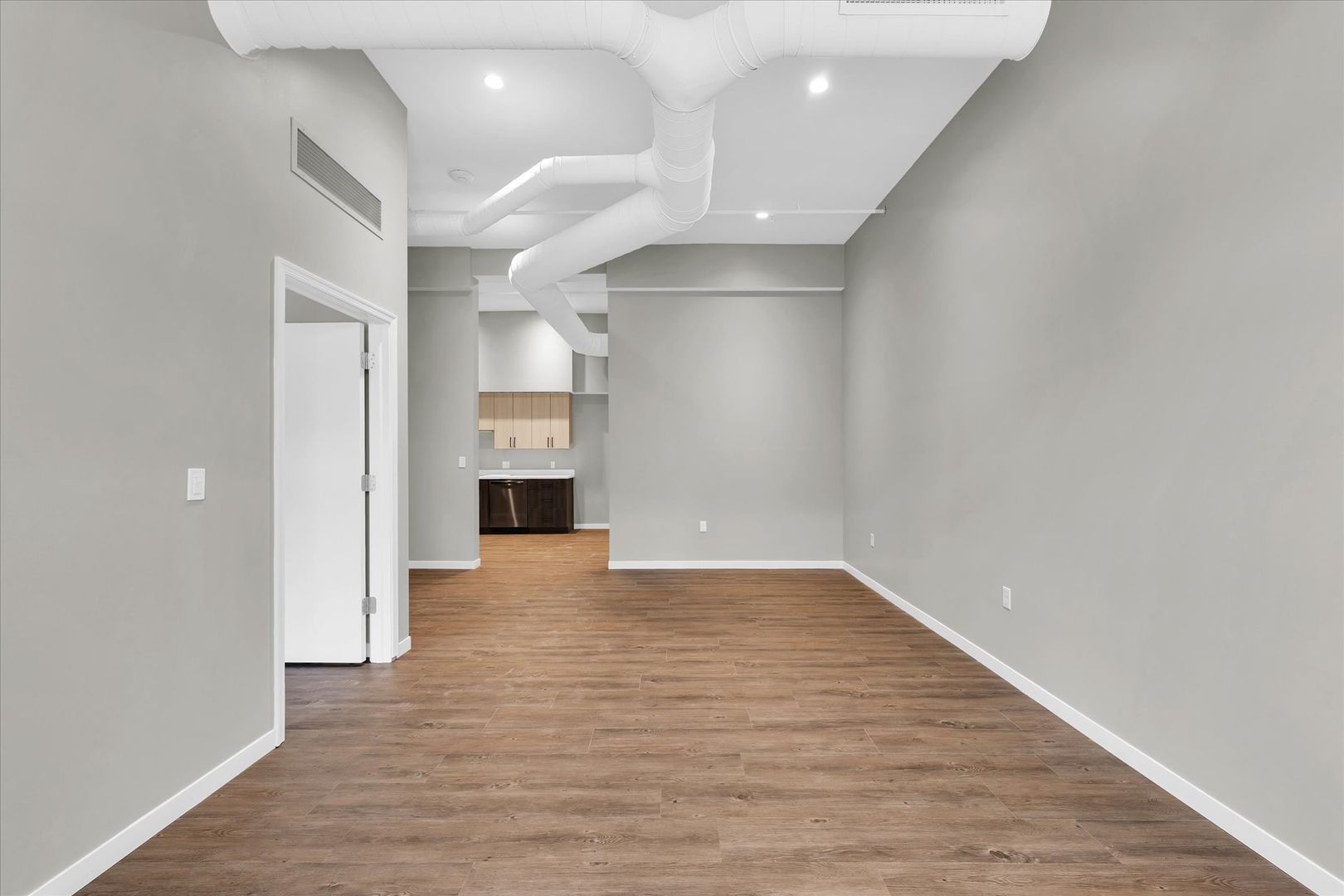 Downtown Living! Utilities included- 1 Bed, 1 Bath Residence 8 of 12
