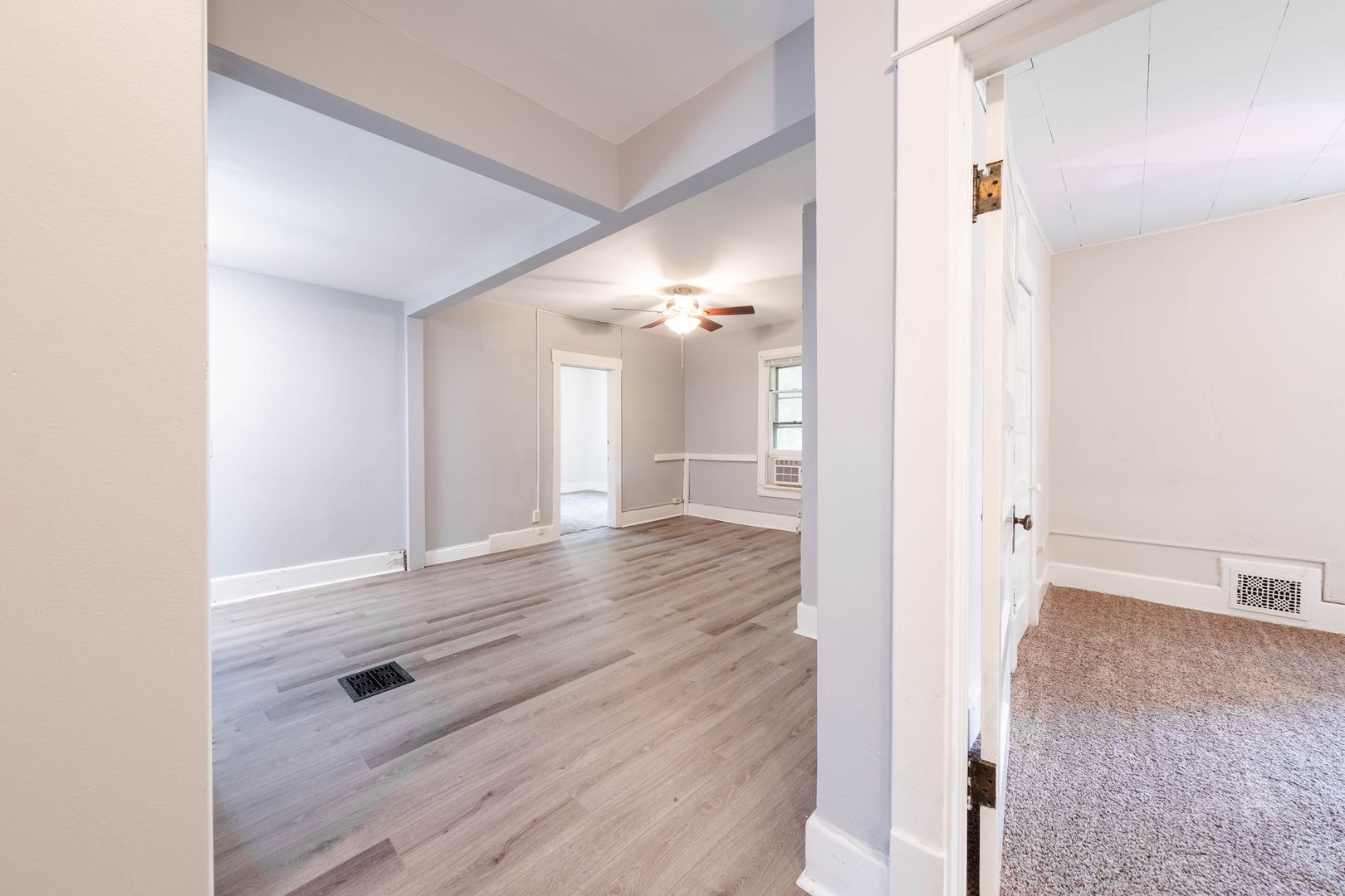 Urbana Apartment: 408 W. Illinois