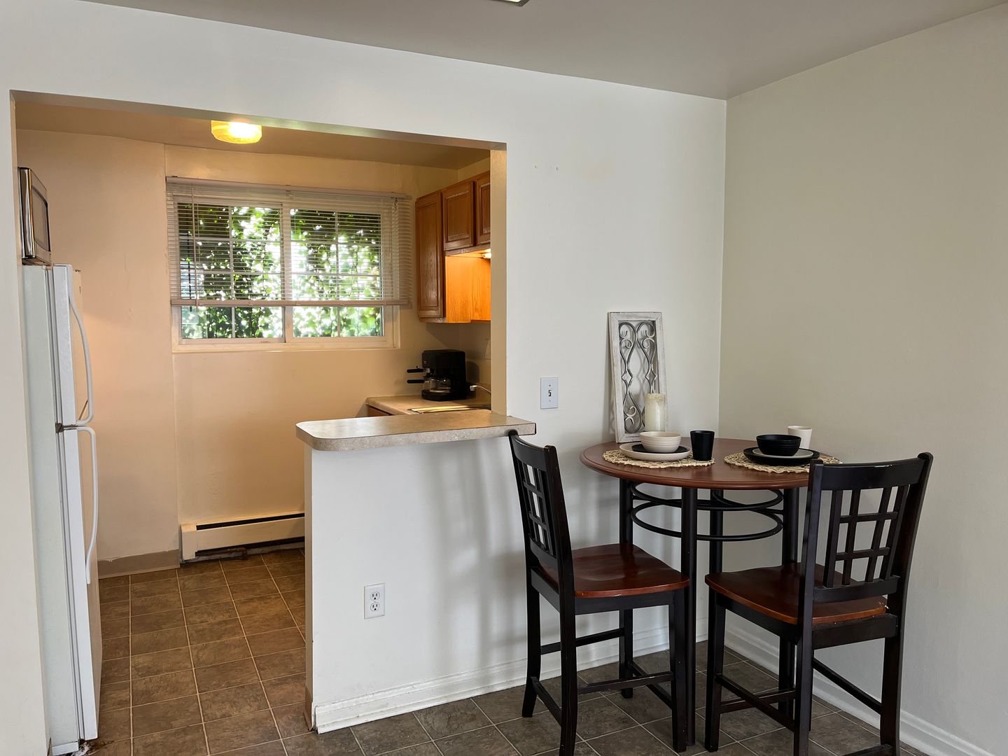 Ithaca Apartment: 319 Highland Ave