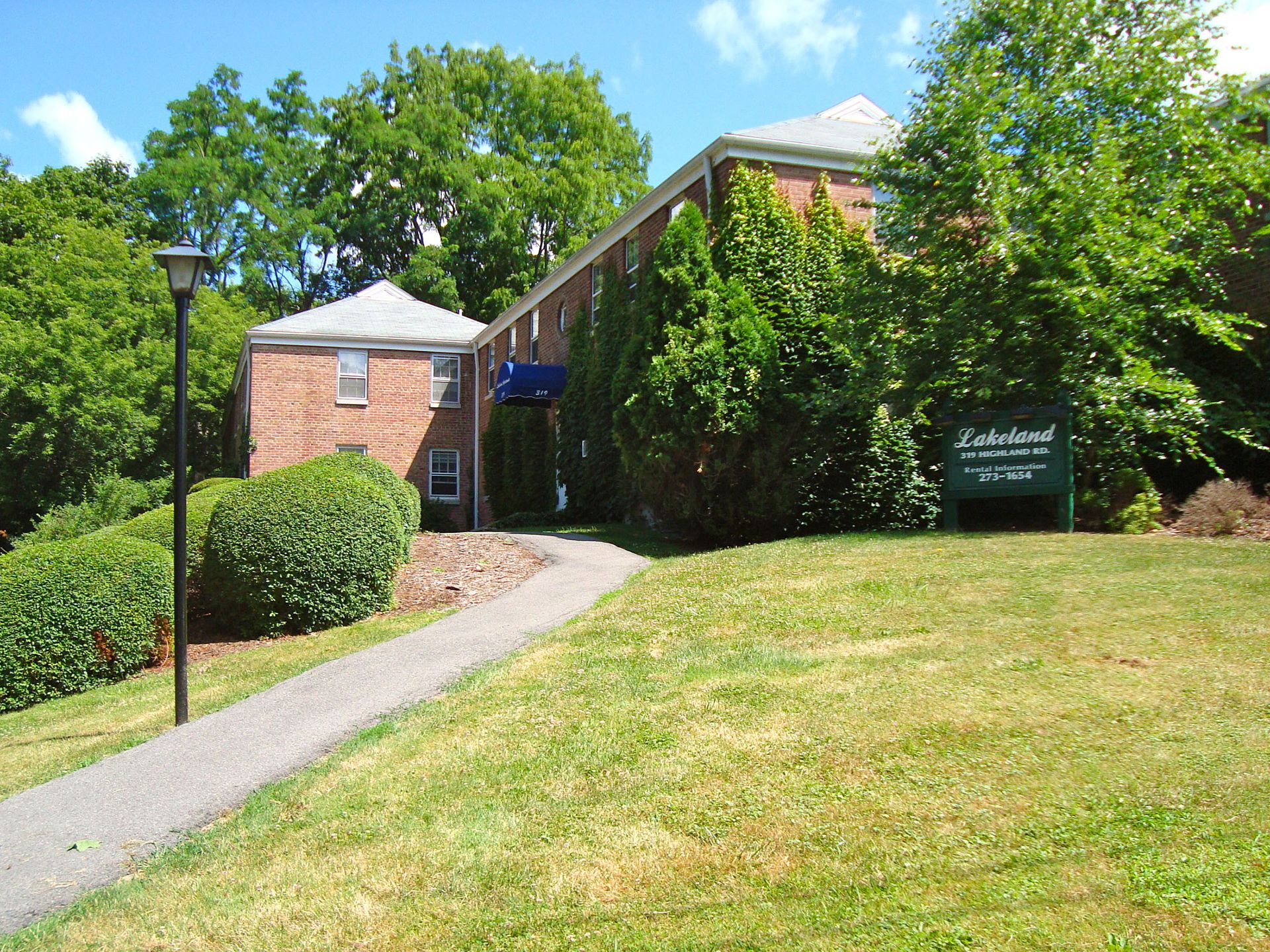 Ithaca Apartment: 319 Highland Ave