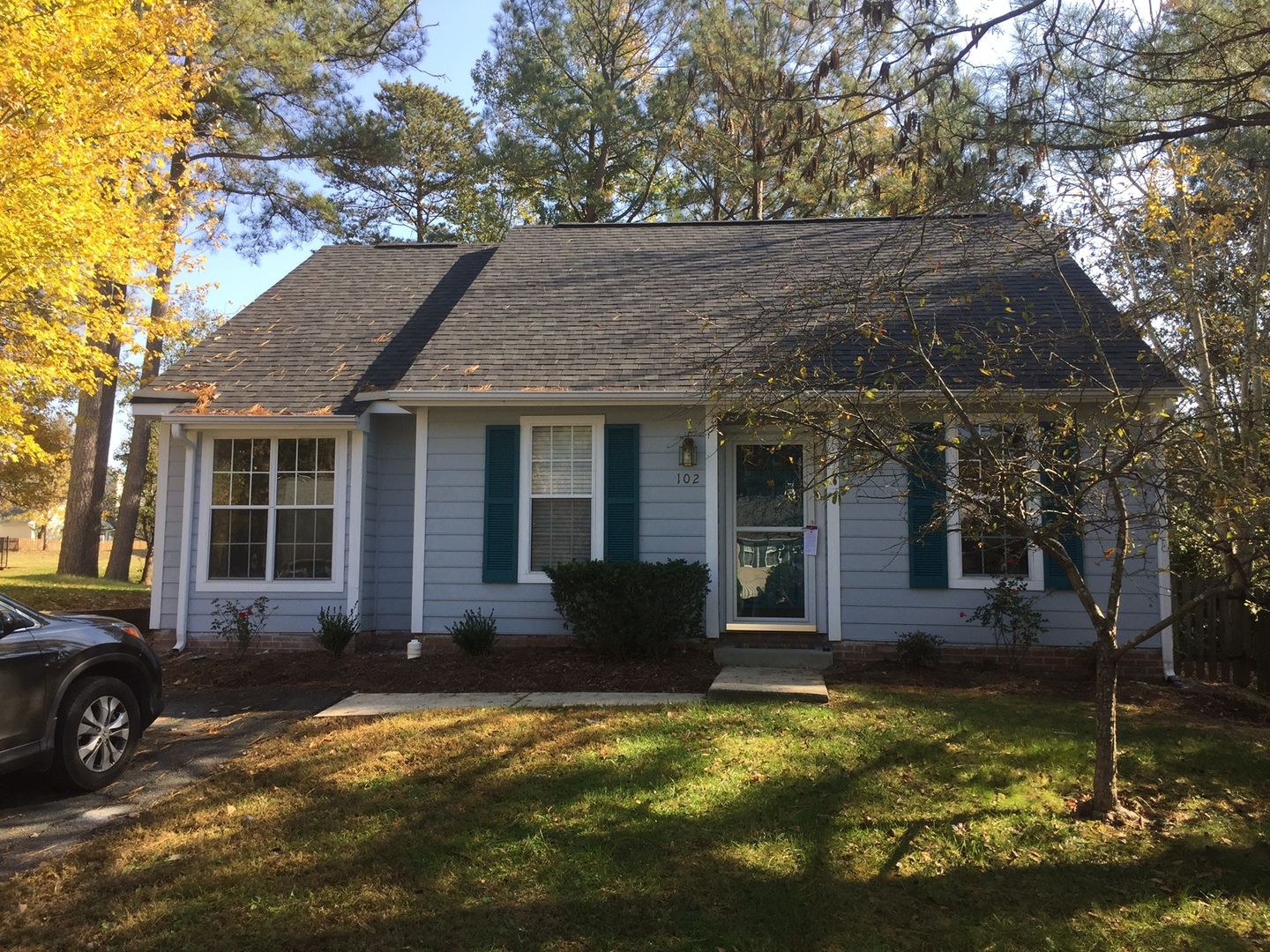 Chapel Hill House: 102 Colchester Ct