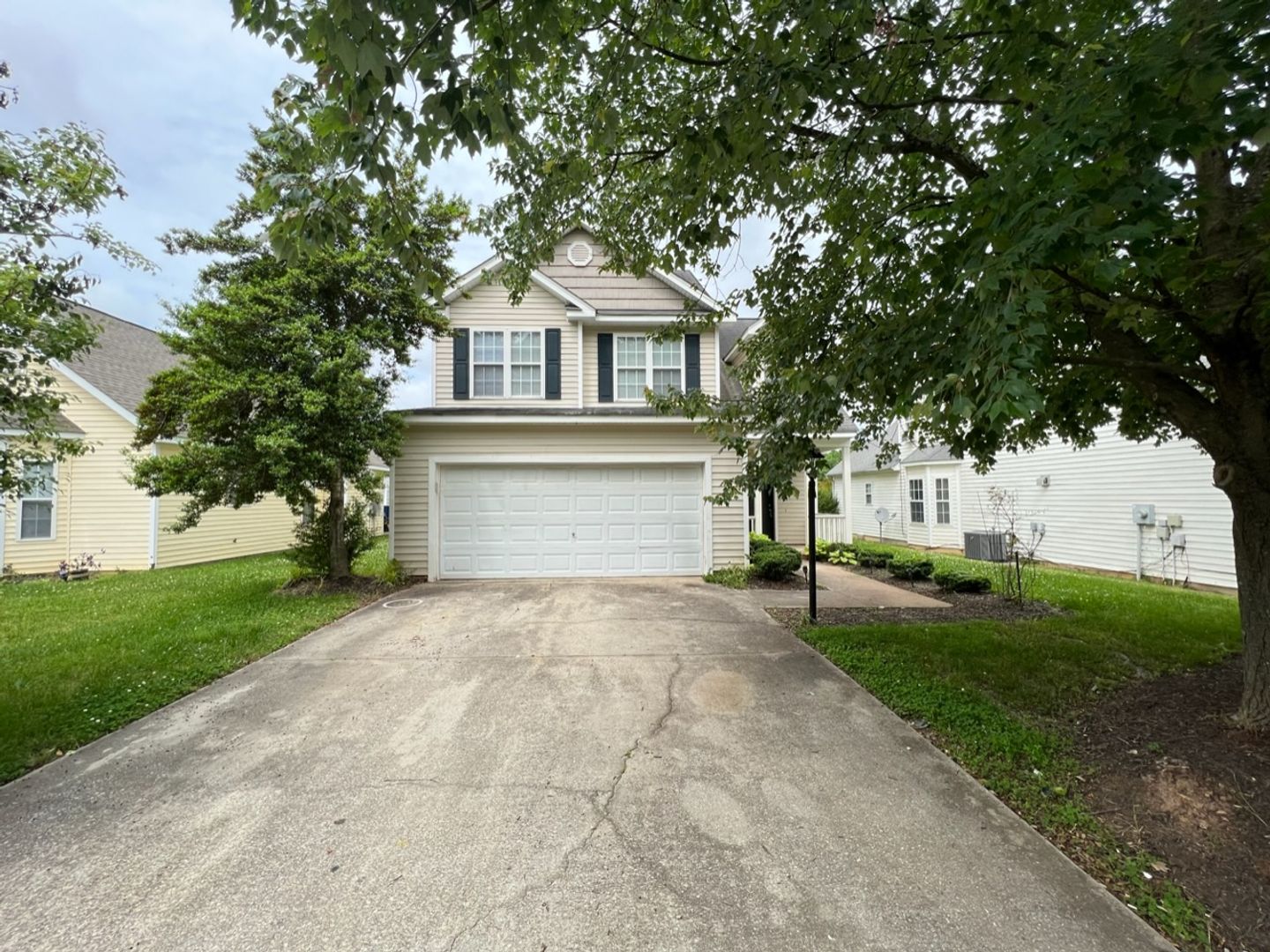 Raleigh House: 2108 Star Sapphire Dr