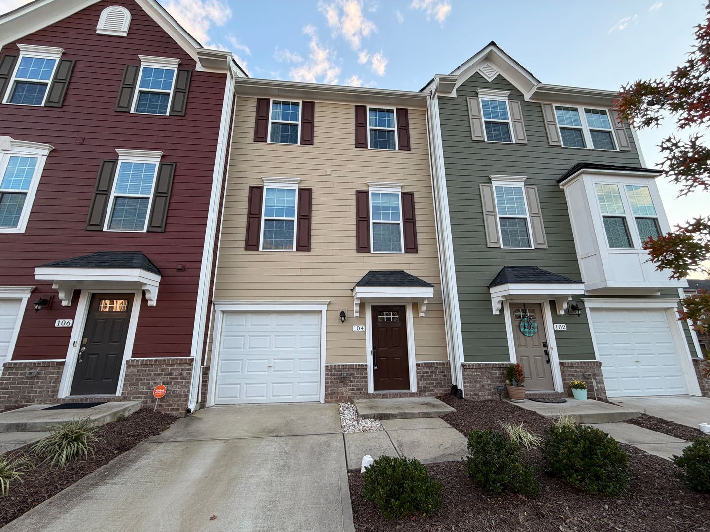 Durham Townhome: 104 Journey Place