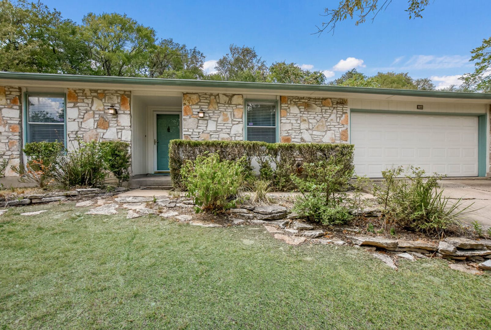 Austin House: 12300 Scribe Dr