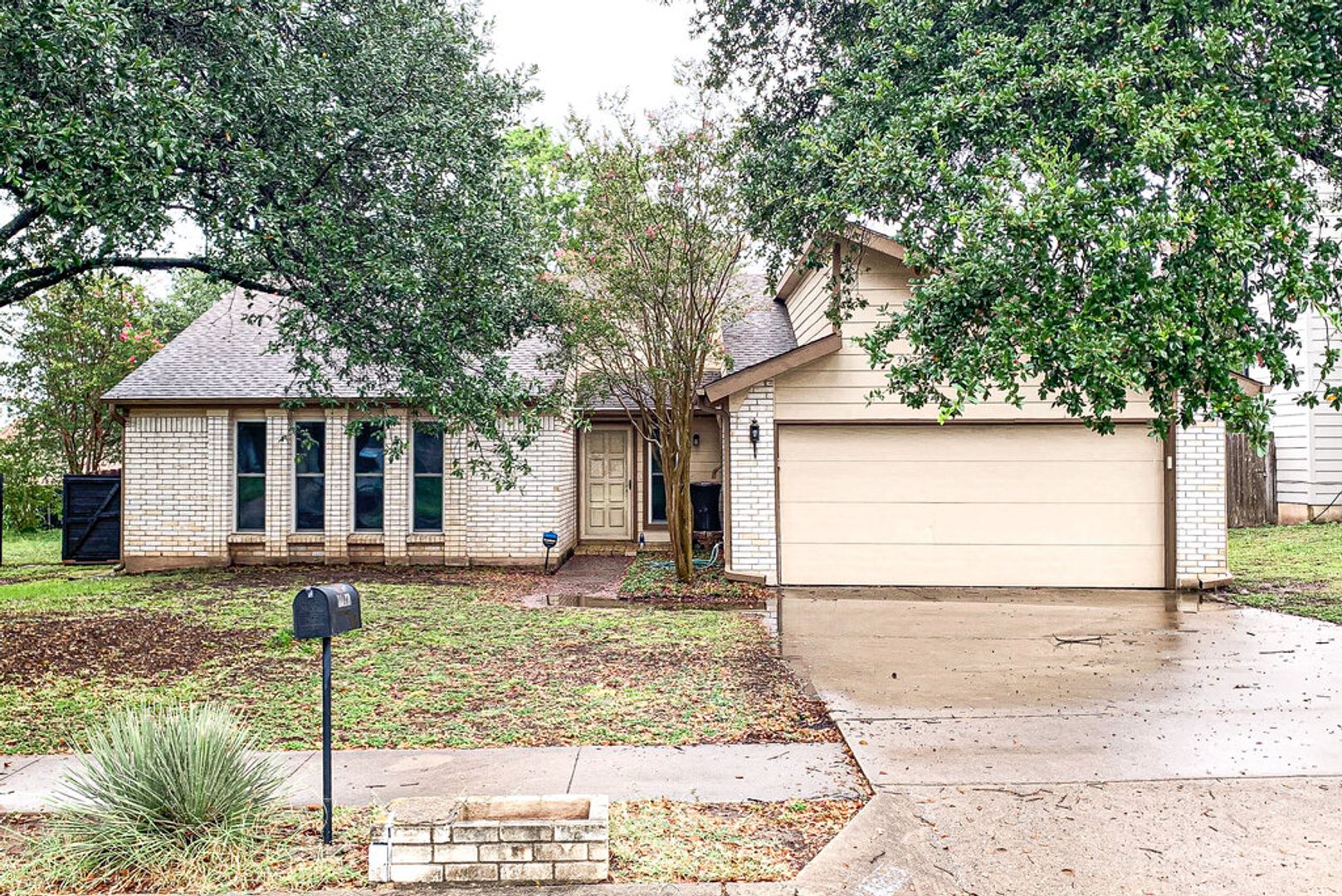 Austin House: 11803 Hyacinth Dr