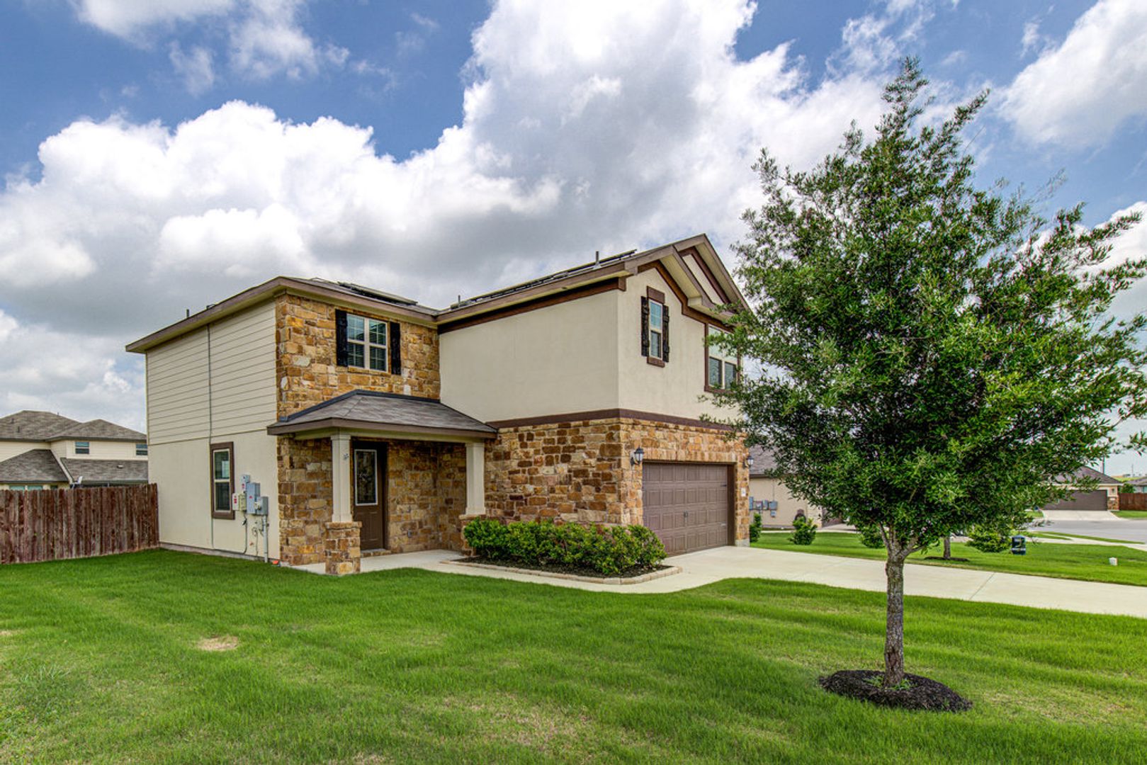 Pflugerville House: 17324 Brittle Ln