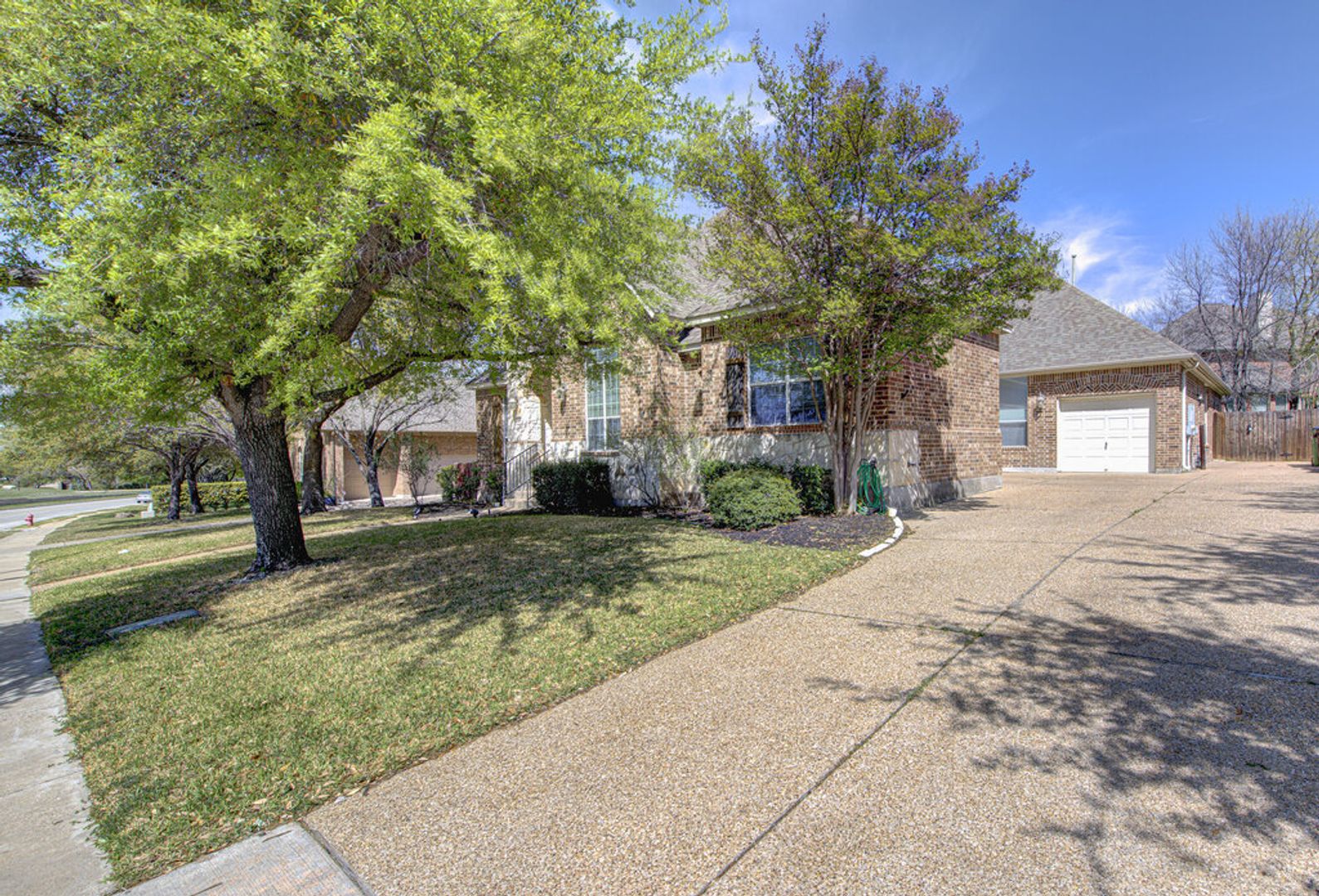 Round Rock House: 2785 Lake Forest Dr