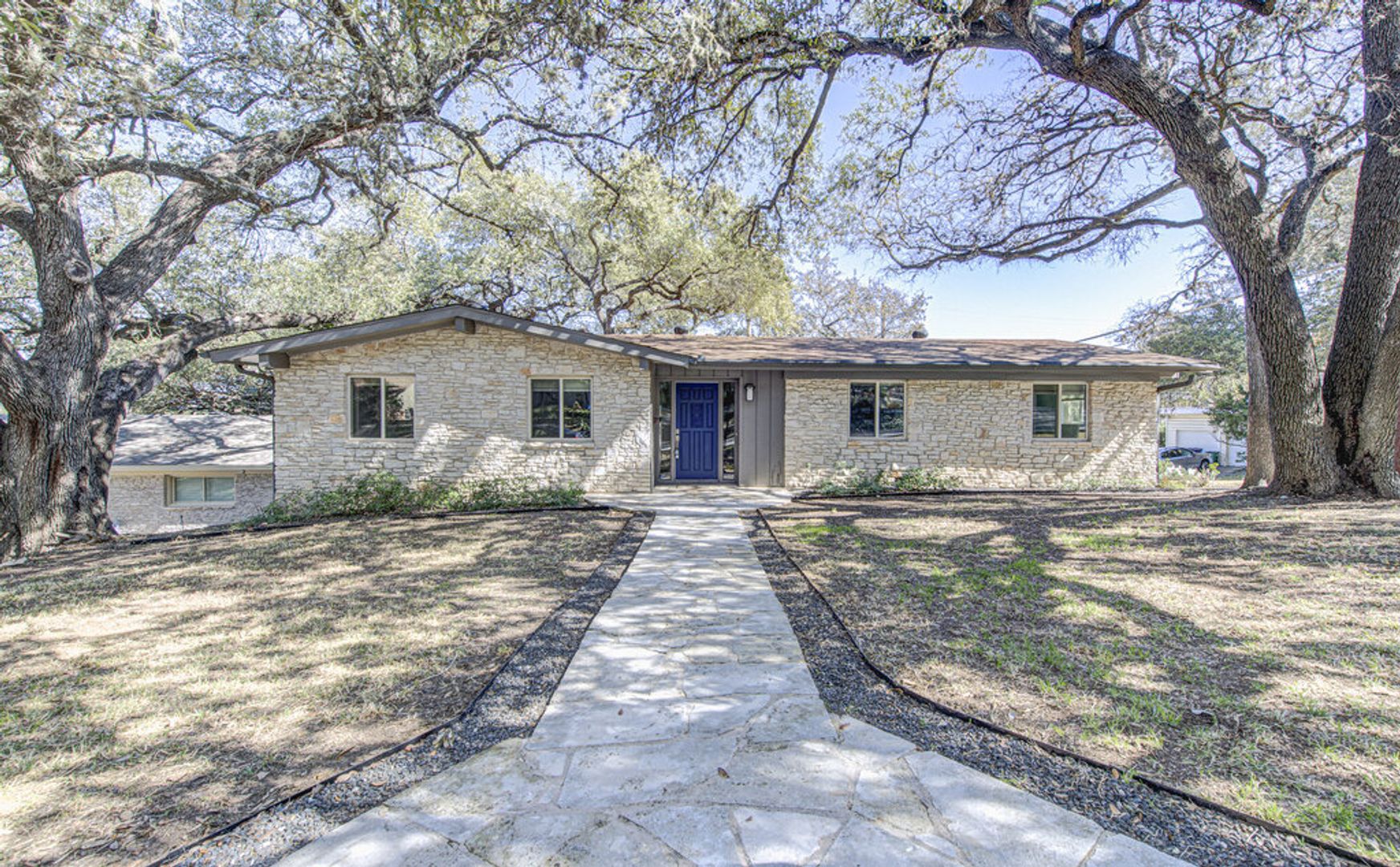 Austin House: 2400 Spring Creek Dr