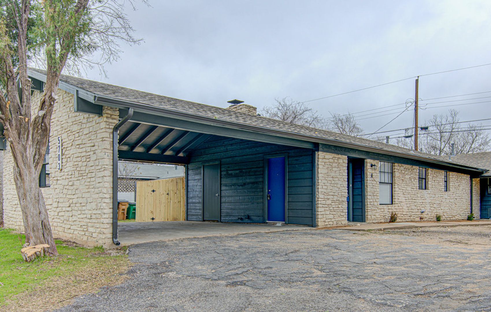 Austin Apartment: 5703 Gloucester Ln