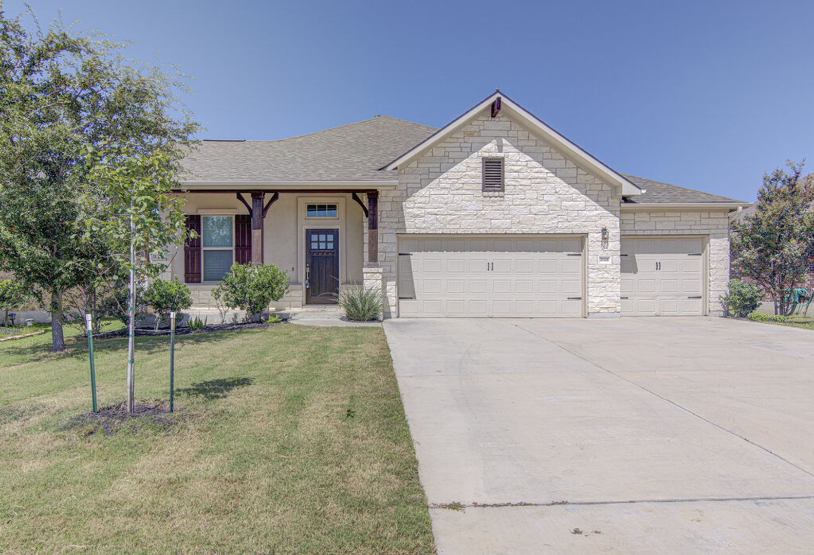 Pflugerville House: 20308 Crested Caracara Ln