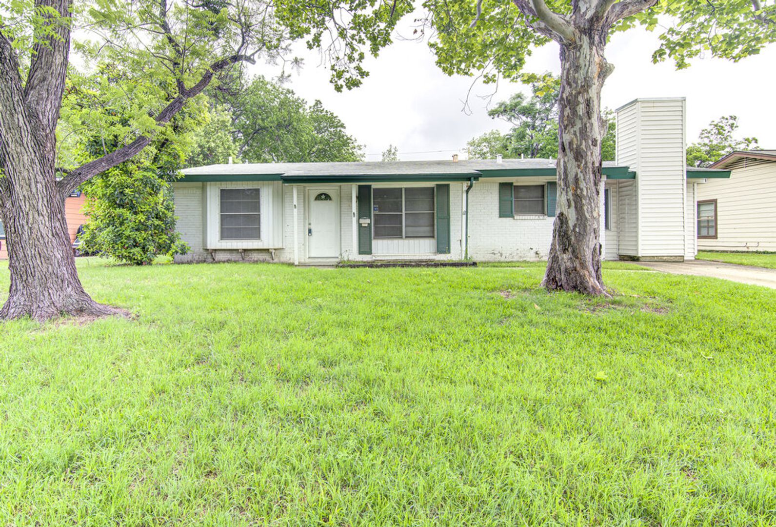 Austin House: 1523 Weyford Dr