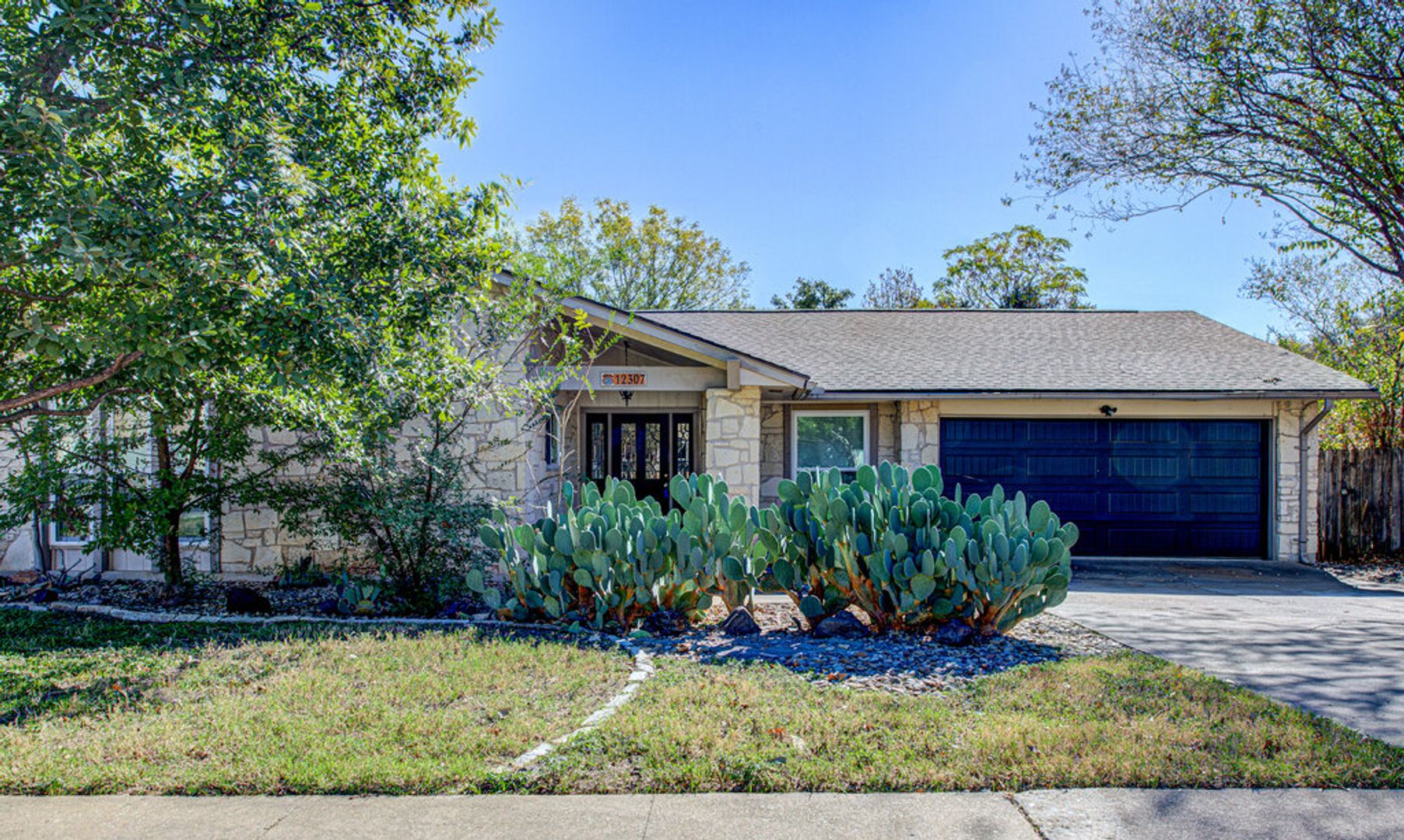 Austin House: 12307 Saber Trl