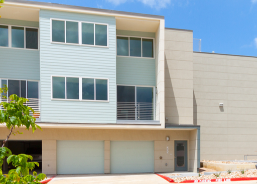 **THREE WEEKS FREE RENT!!** Stunning 2/2.5 multi-level Skybridge Lofts Condo near SOCO! – photo 1