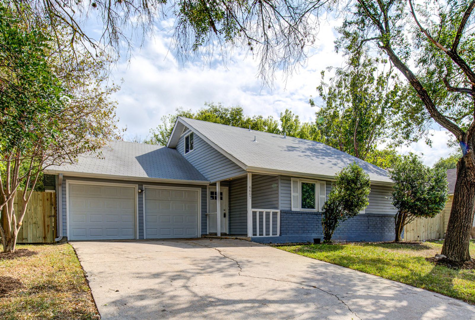 Austin House: 6607 Capriola Dr