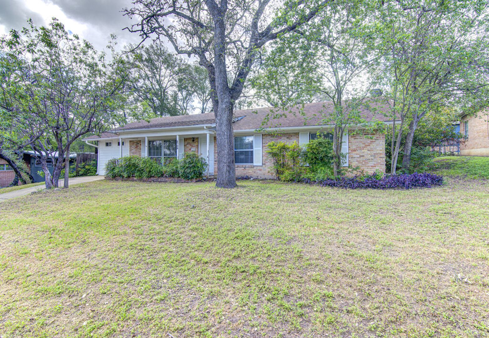 Austin House: 2709 Rae Dell